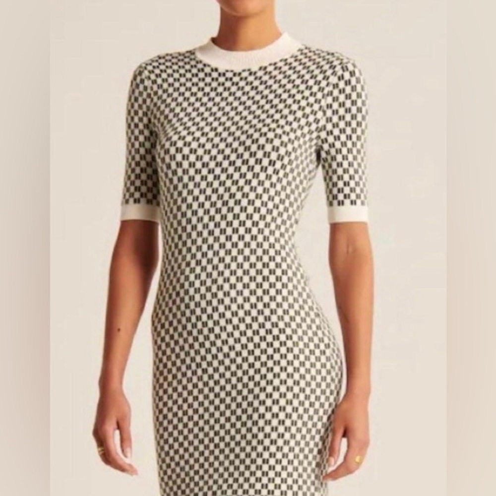 NWT Abercrombie & Fitch Knit Sweater Dress Sz. Med